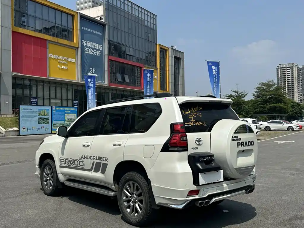 Toyota Prado — миниатюра 14