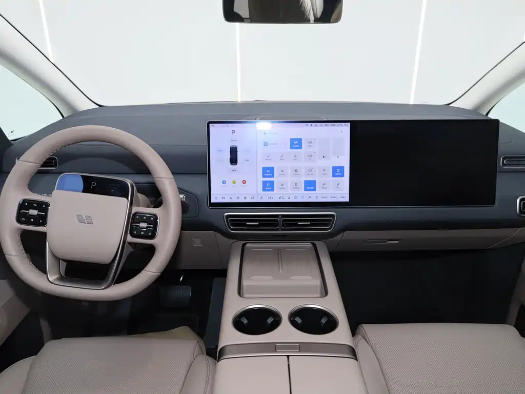Li Auto Li MEGA — миниатюра 14
