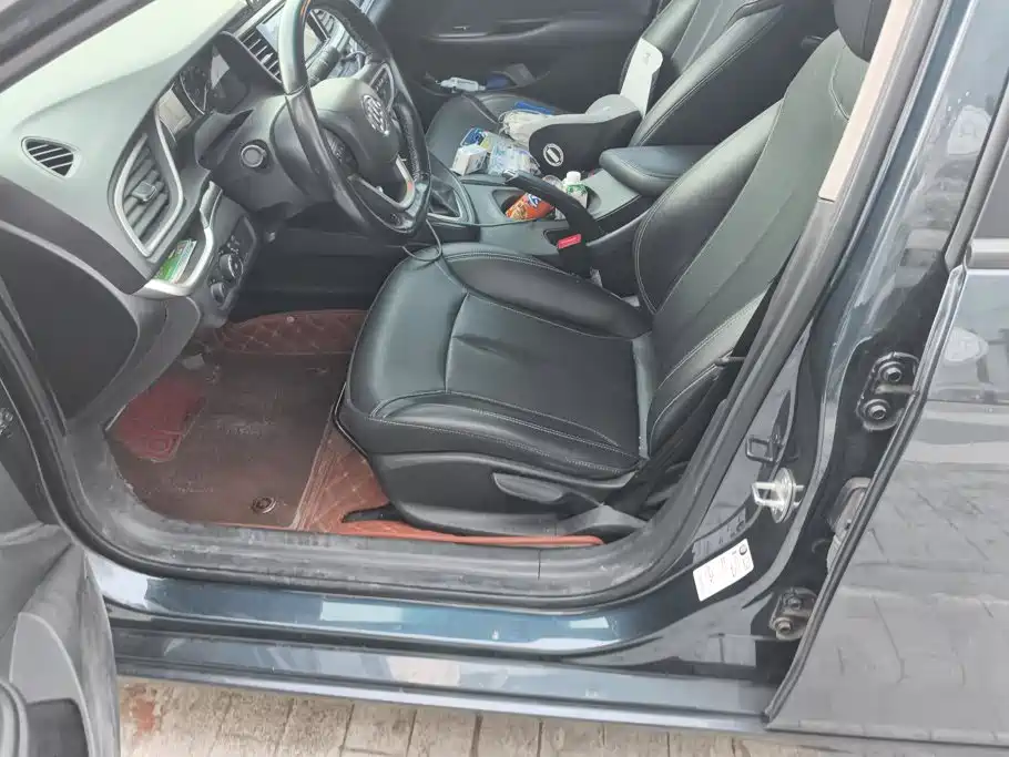 Buick Excelle — миниатюра 9