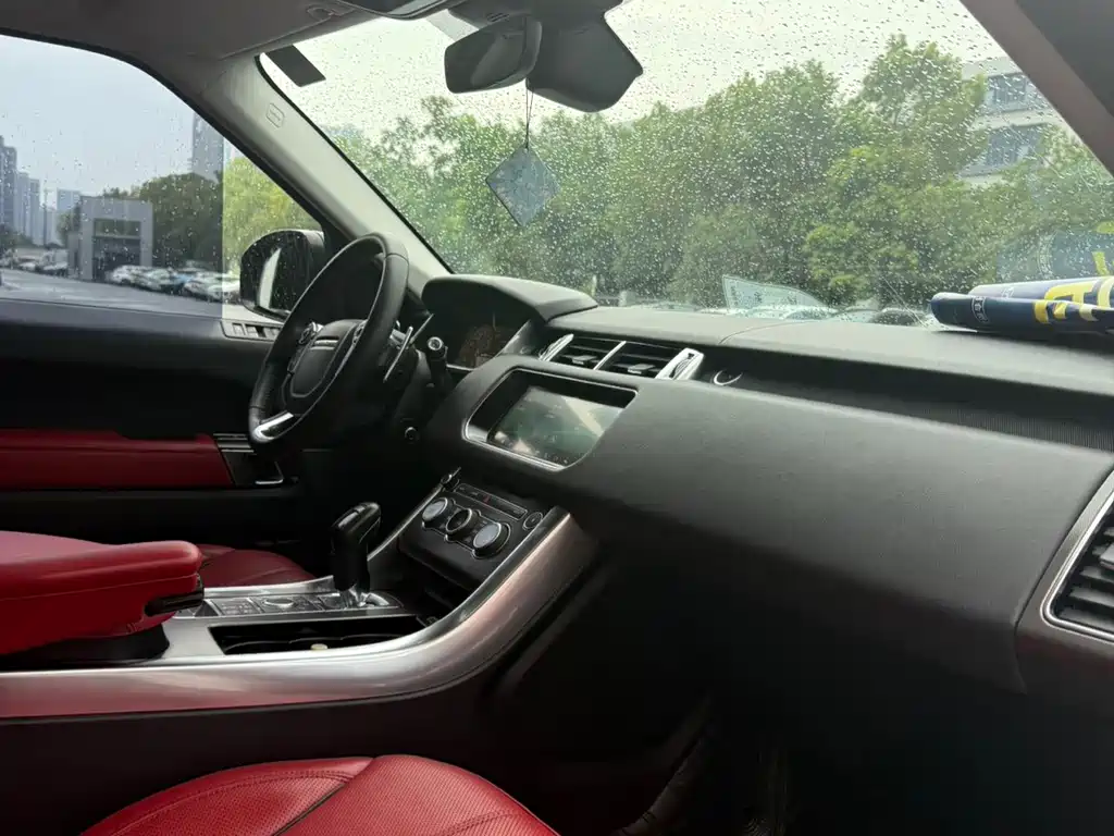 Land Rover Sport — миниатюра 7
