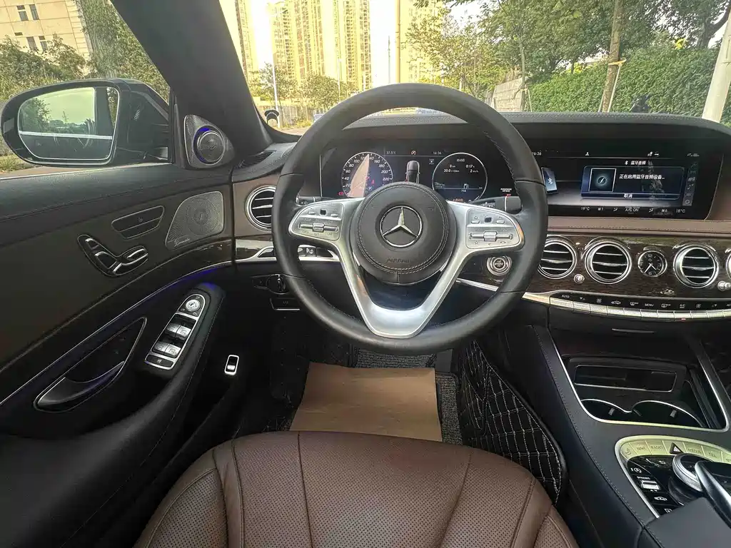 Mercedes-Benz S-Class — миниатюра 16