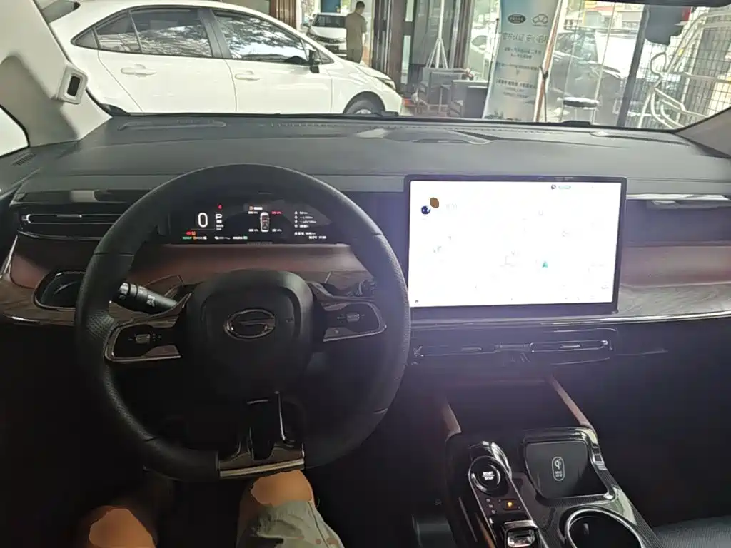 GAC Motor 传祺E8 PHEV — миниатюра 10
