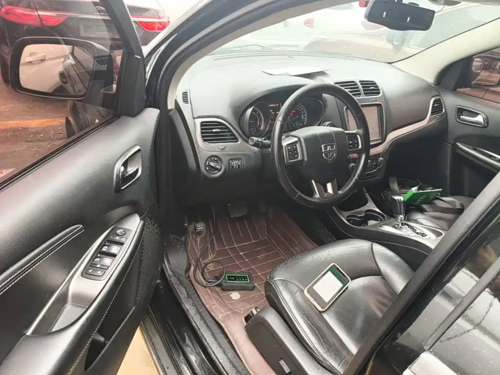 Dodge Journey — миниатюра 16