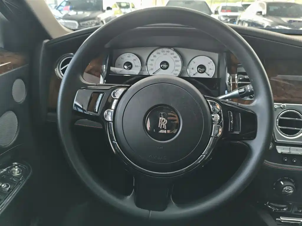 Rolls-Royce Ghost 6.6T Extended Edition, фото 10