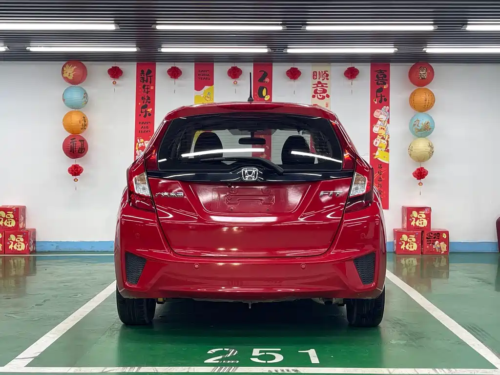 Honda Fit — миниатюра 6