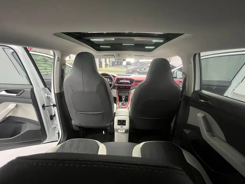 Volkswagen T-Cross — миниатюра 18