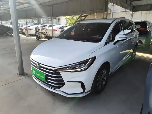 BYD SONG MAX