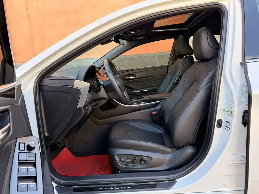 Toyota Avalon — миниатюра 15