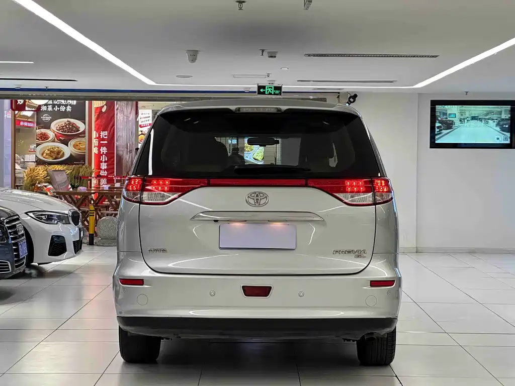 Toyota Previa 2012 2.4L 7 Luxury