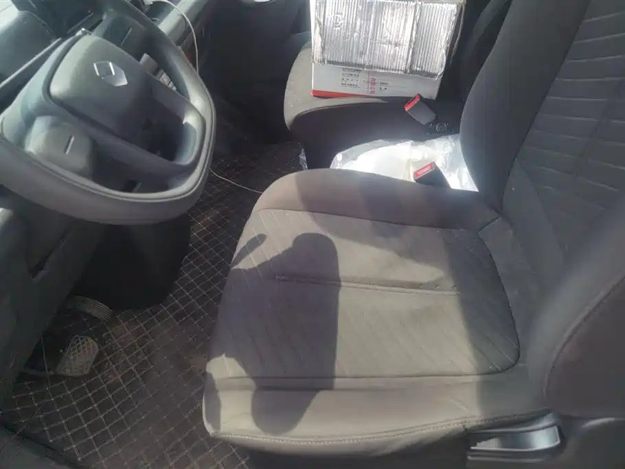 Changan V919 2025 50kwh Elite 6 мест