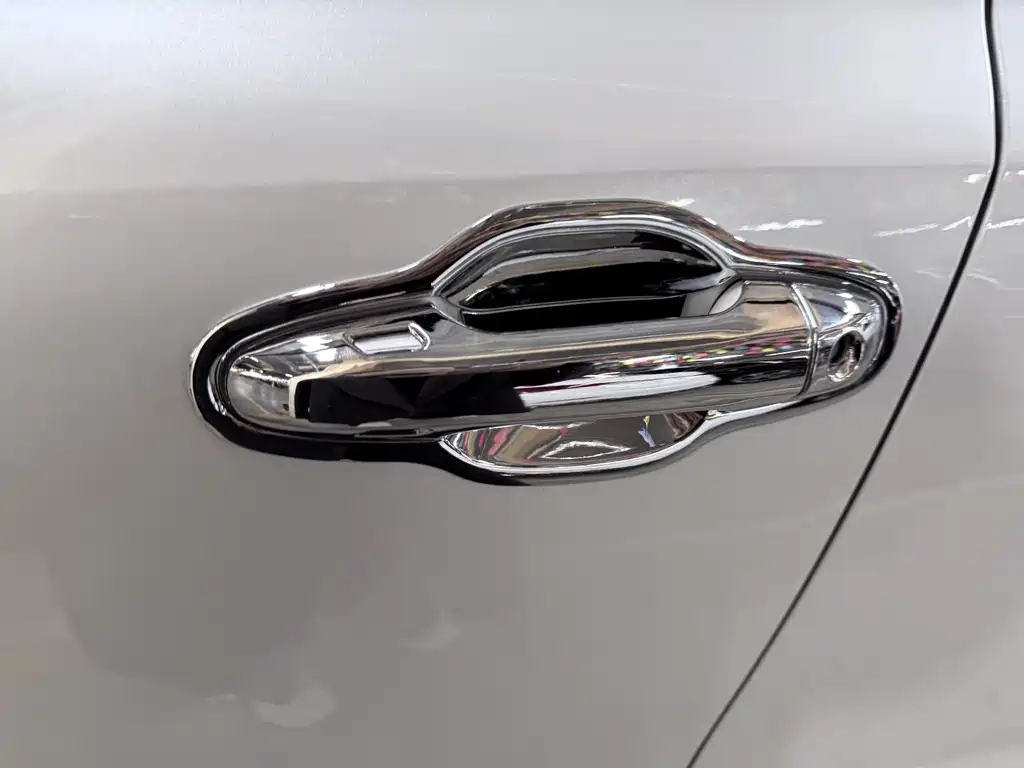 Toyota Highlander 2021 2.0T Luxury 7 мест