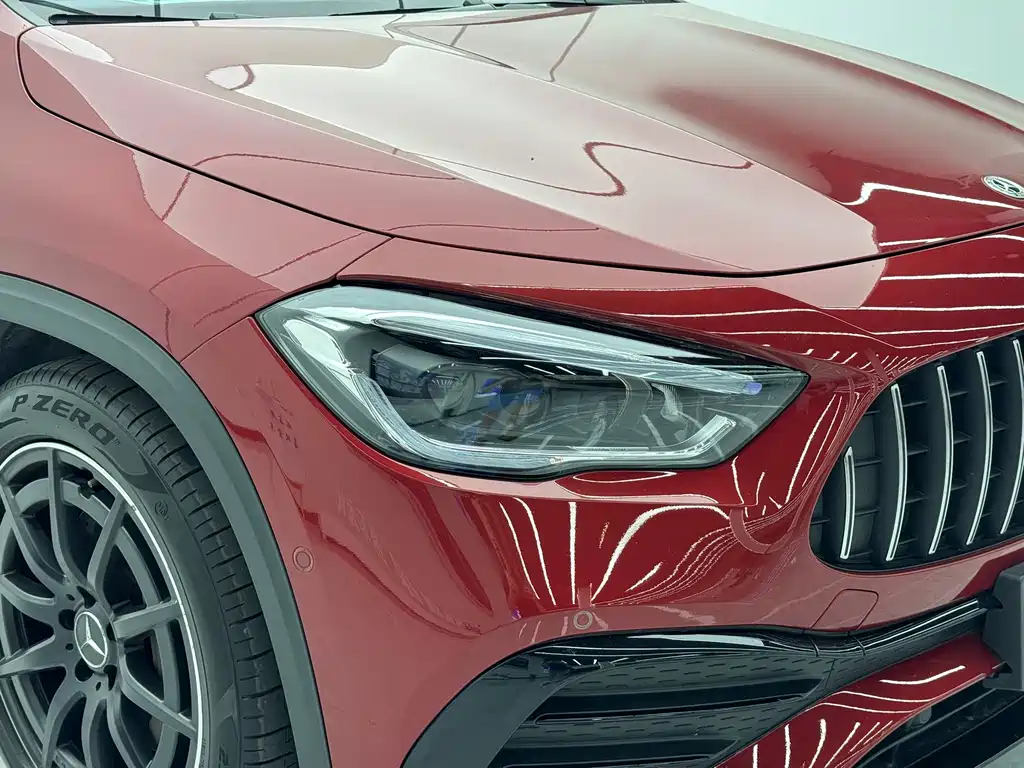 MERCEDES-BENZ GLA AMG