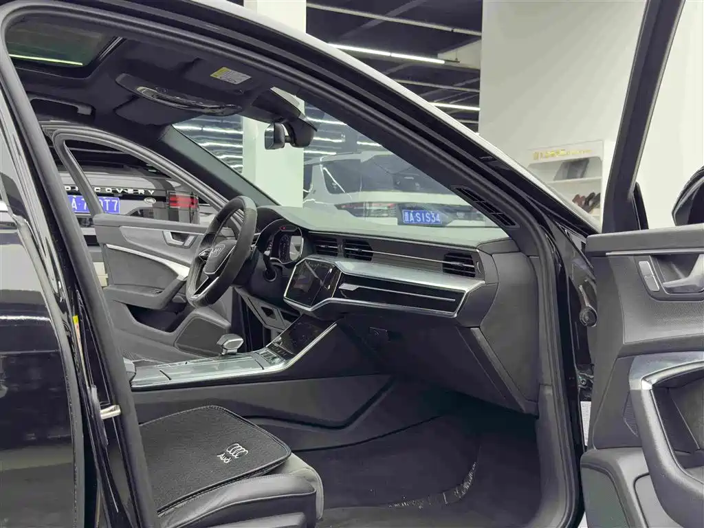 Audi A6L — миниатюра 10