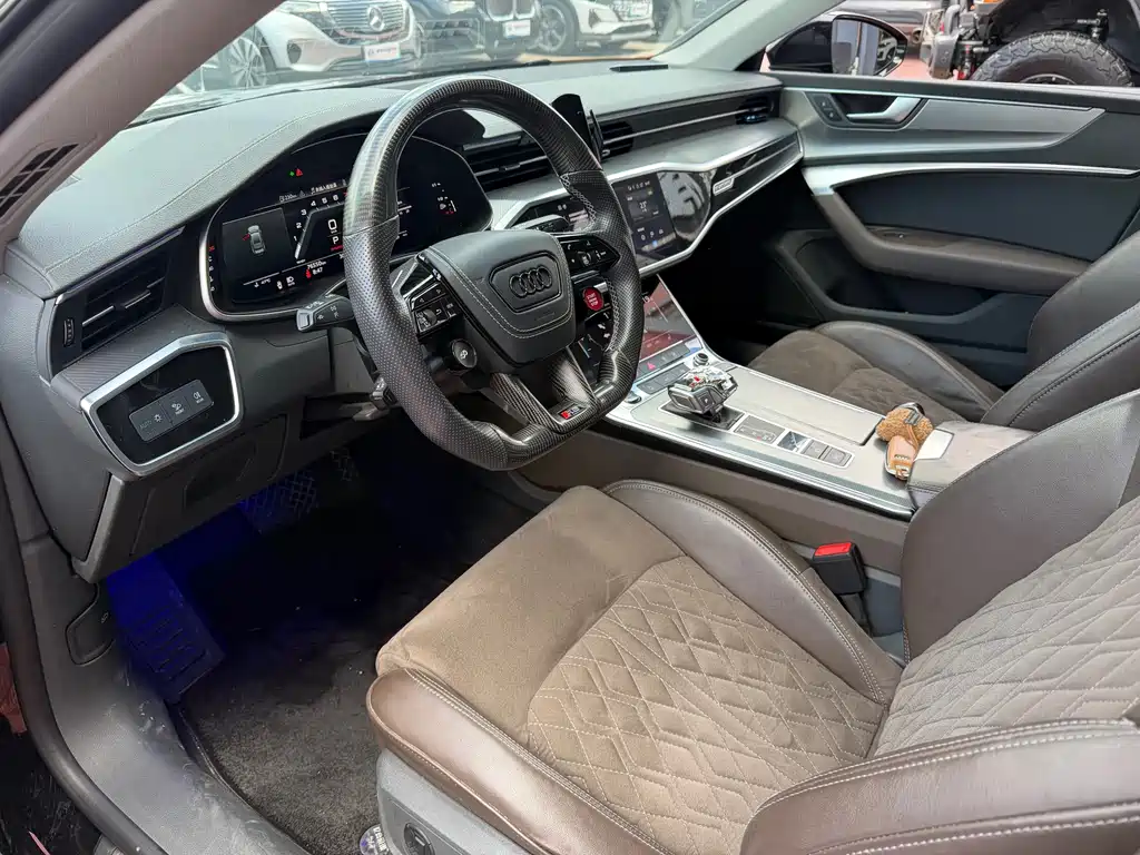 Audi A7L 2024 45 TFSI quattro