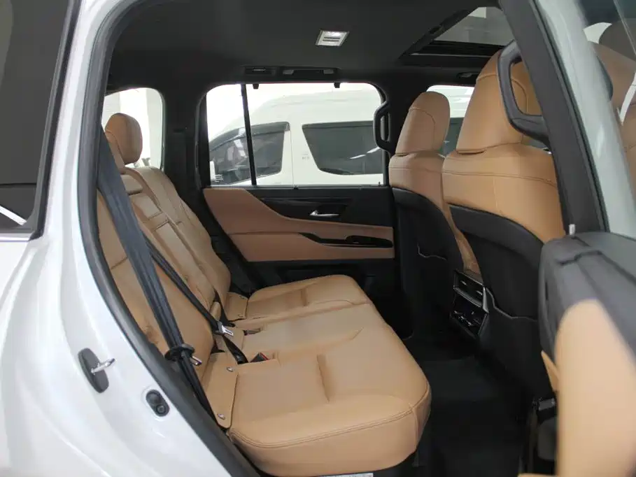 Lexus LX — миниатюра 9