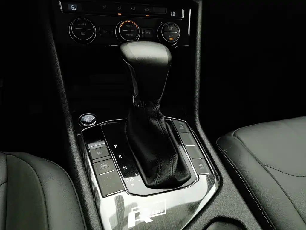 Volkswagen Tiguan L — миниатюра 13