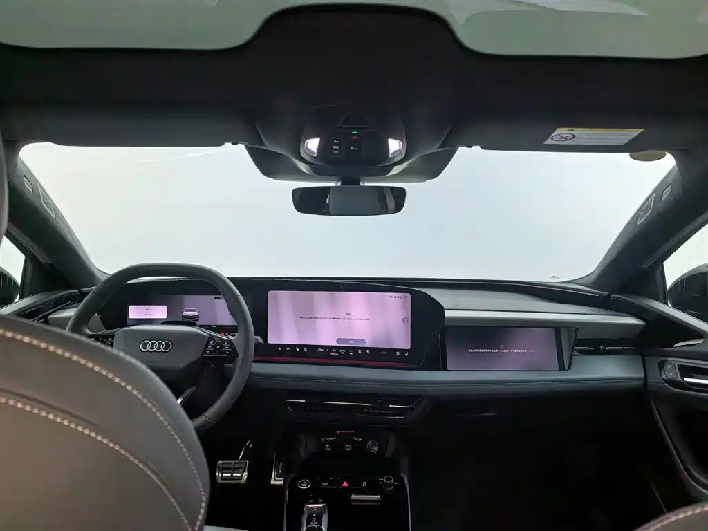 Audi A6L e-tron — миниатюра 14