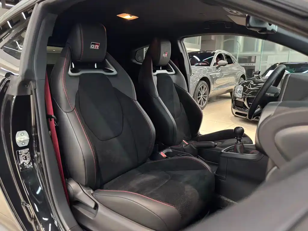 Toyota GR YARIS — миниатюра 7