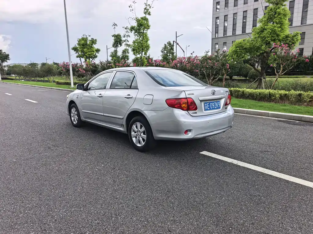 Toyota Corolla — миниатюра 13