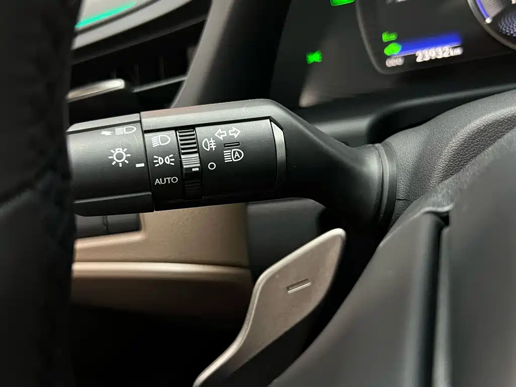 Lexus ES — миниатюра 20