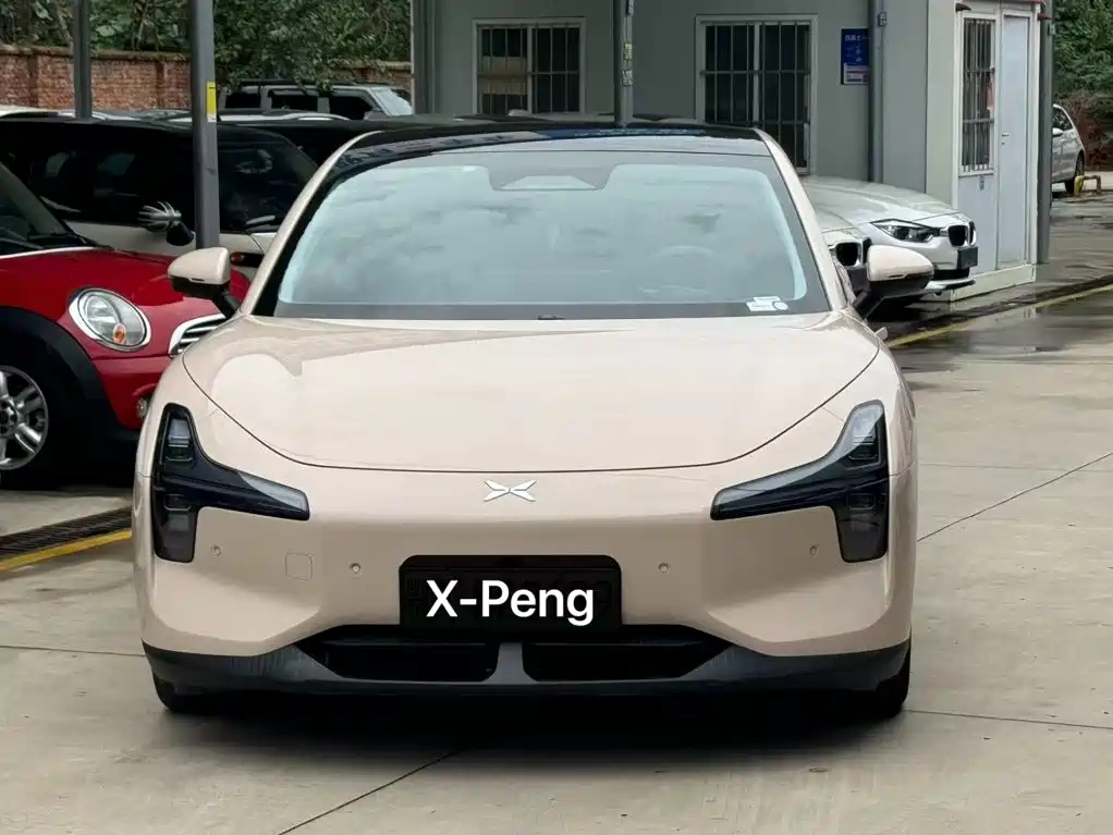 XPeng MONA M03 — миниатюра 2