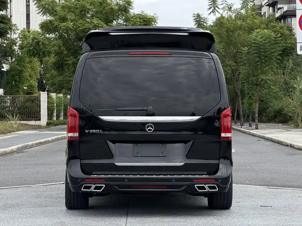Mercedes-Benz V-Class — миниатюра 6