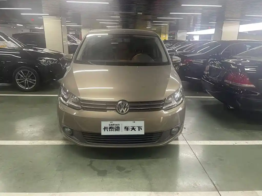 Volkswagen Touran — миниатюра 3