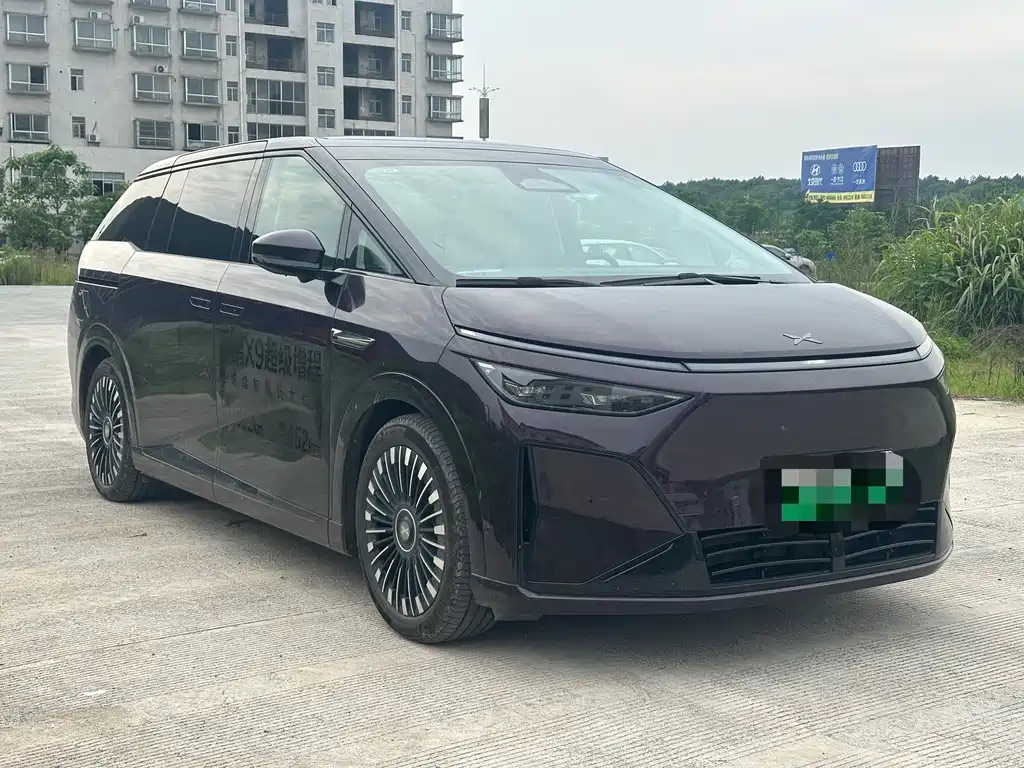 XPeng X9 — миниатюра 5