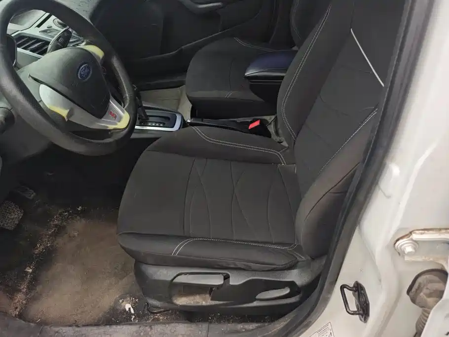 Ford Fiesta — миниатюра 9