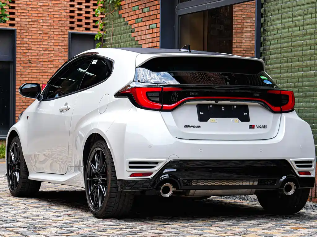 Toyota GR YARIS 2025 GR