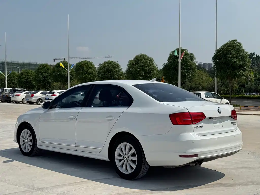 Volkswagen Sagitar — миниатюра 7