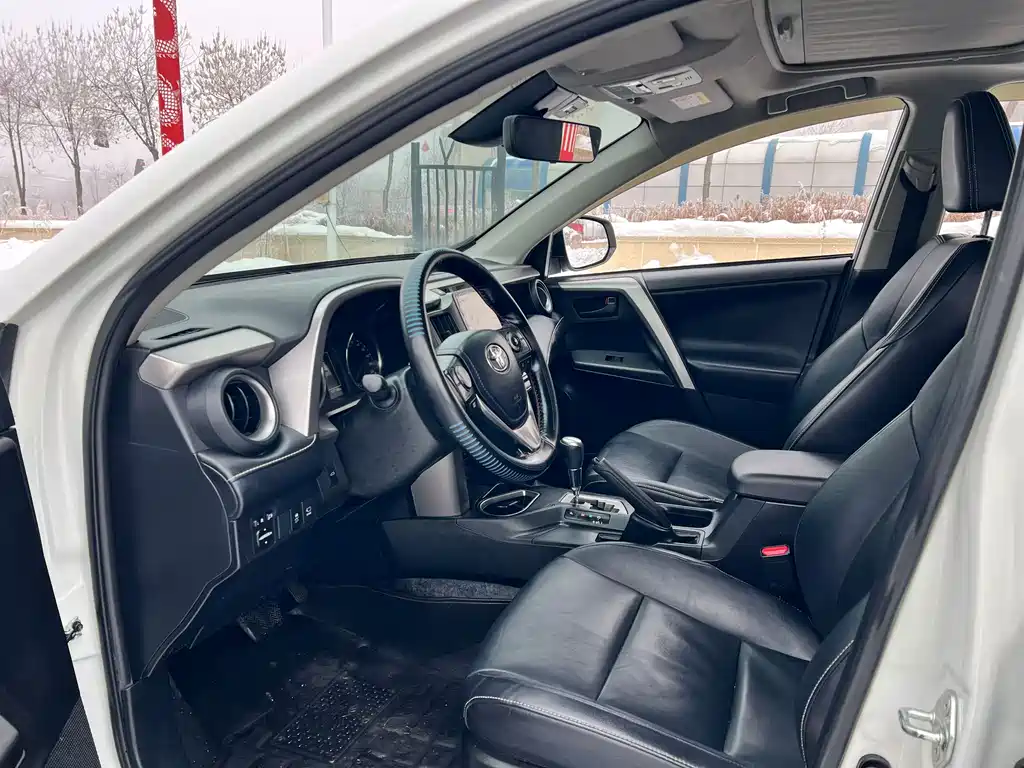 TOYOTA RAV4 RONGFANG