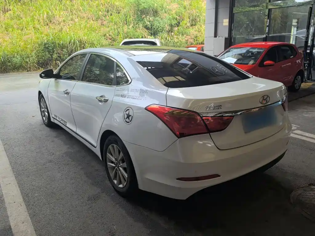 Hyundai Mistra 2014 1.8L AT GLS