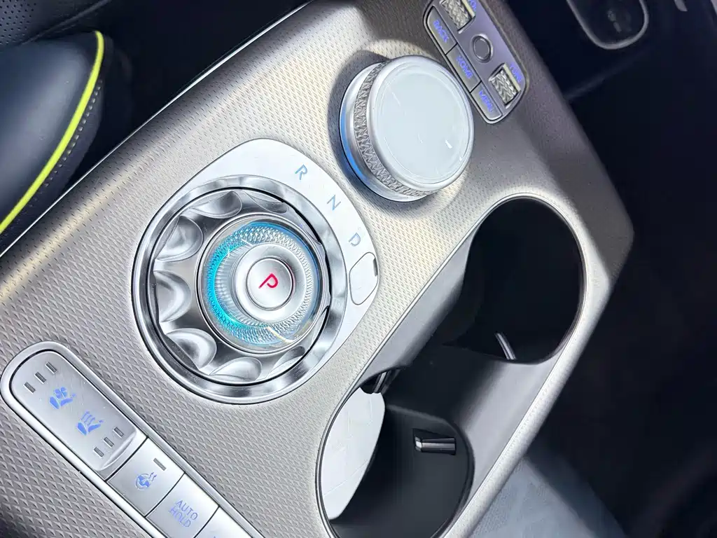 Genesis GV60 — миниатюра 17