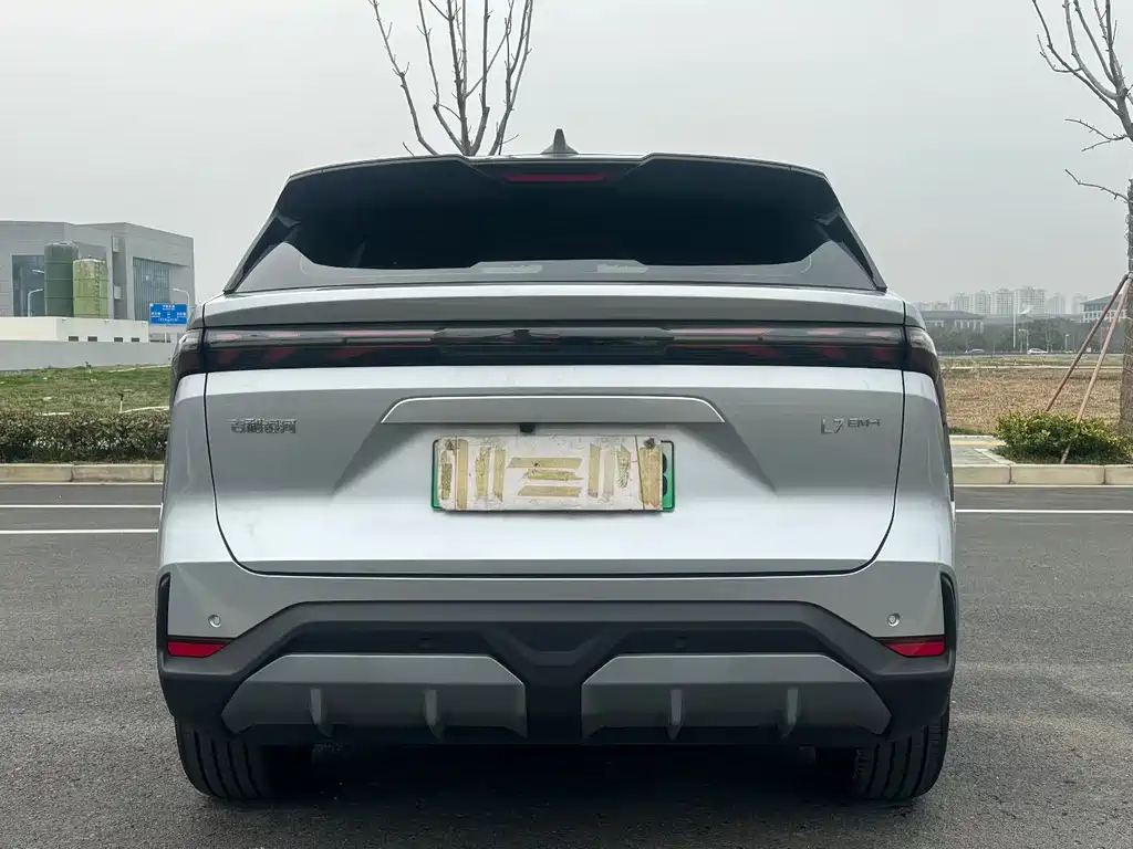 GEELY GALAXY GALAXY L7