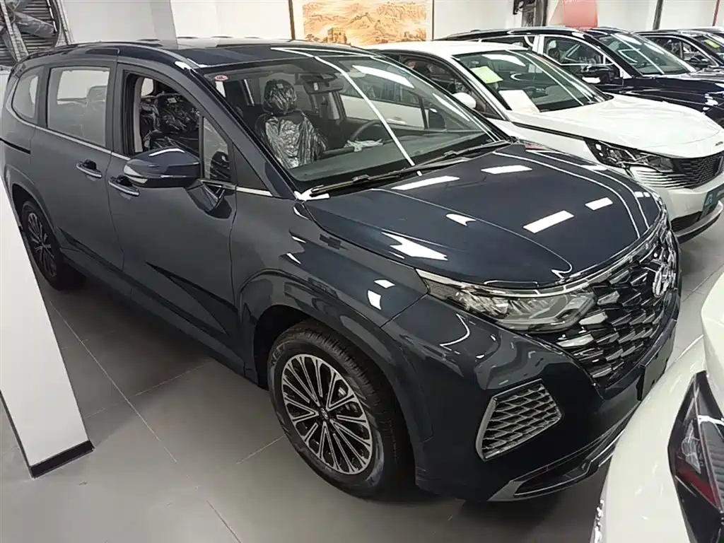 Hyundai Custo 2024 270TGDi LUX Luxury