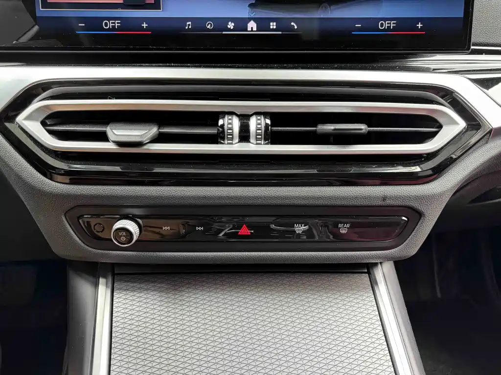 BMW 3 Series — миниатюра 21