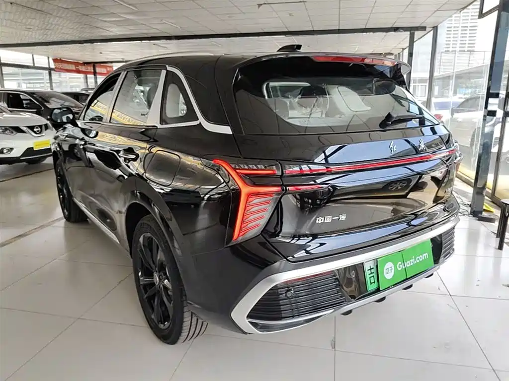 Hongqi HS3 PHEV 2025 117km PLUS