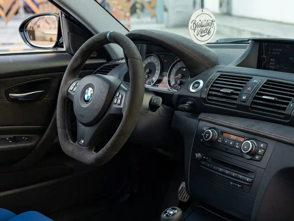 BMW 1 Series (Import) — миниатюра 10