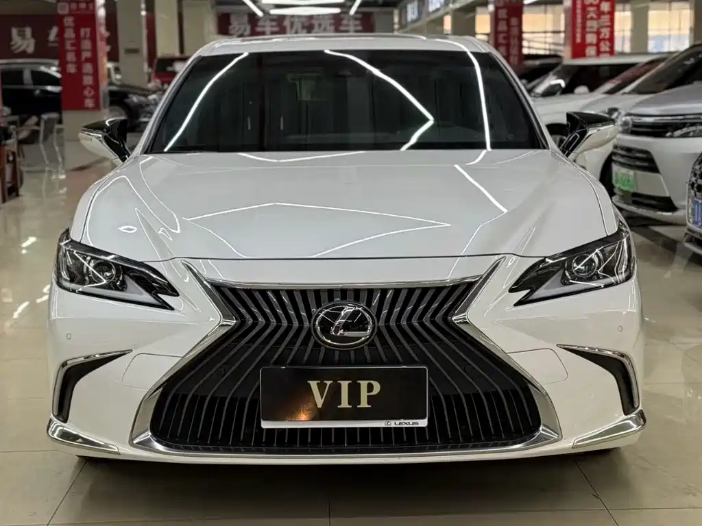 Lexus ES 2021 200 Luxury