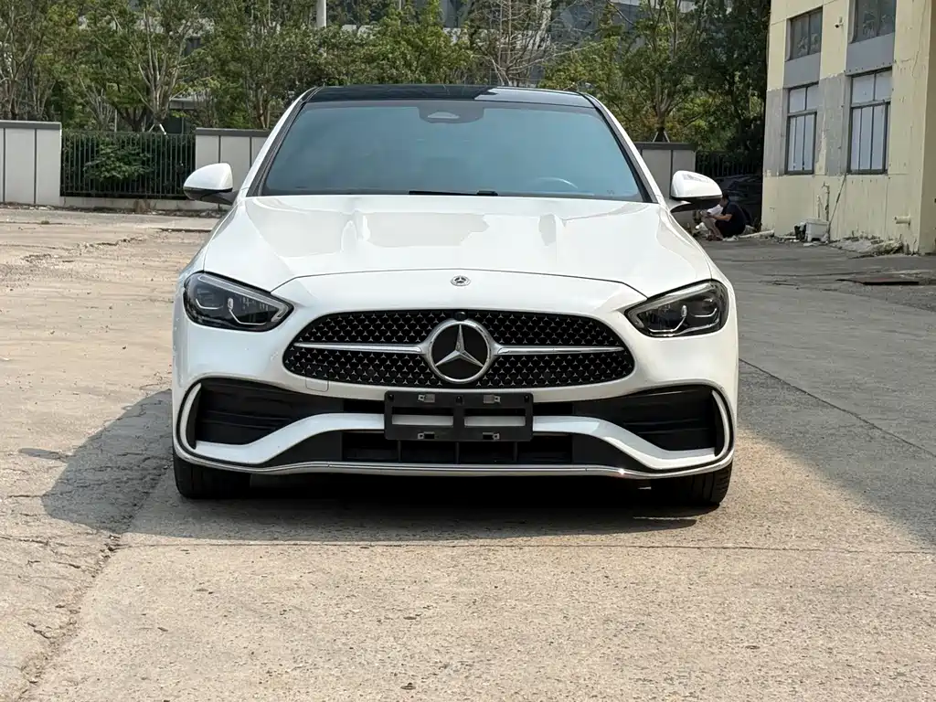 Mercedes-Benz C-Class — миниатюра 2