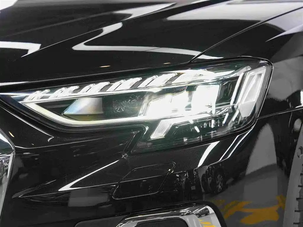 Audi A8 2024 A8L 55 TFSI quattro Flagship