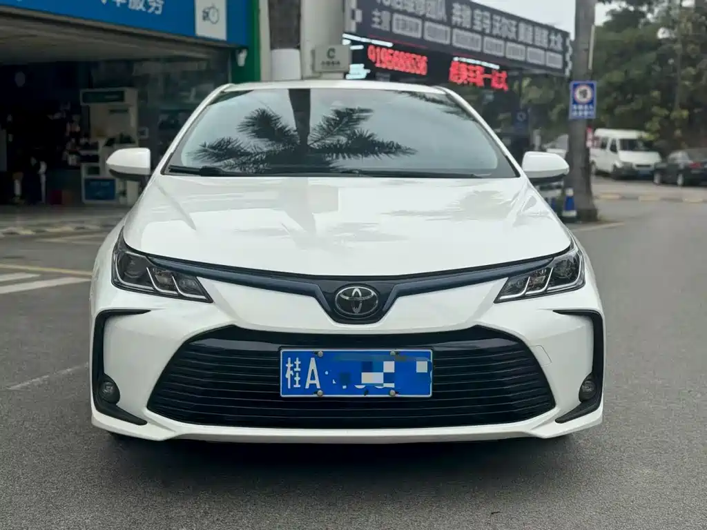 TOYOTA COROLLA