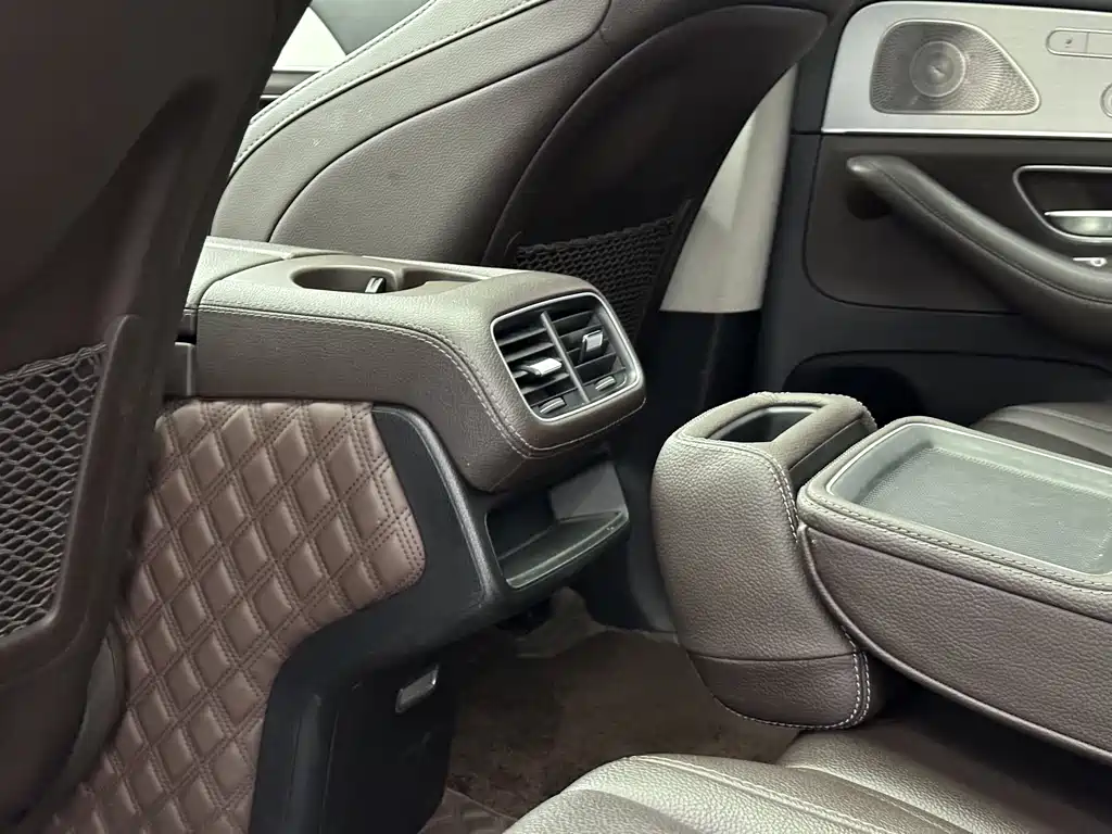 Mercedes-Benz GLE (Import) — миниатюра 20