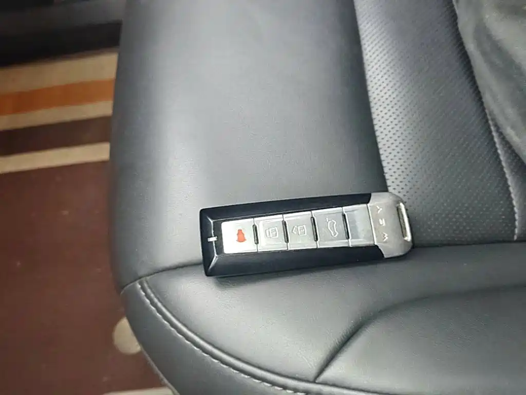 Wey Wey VV5 — миниатюра 9