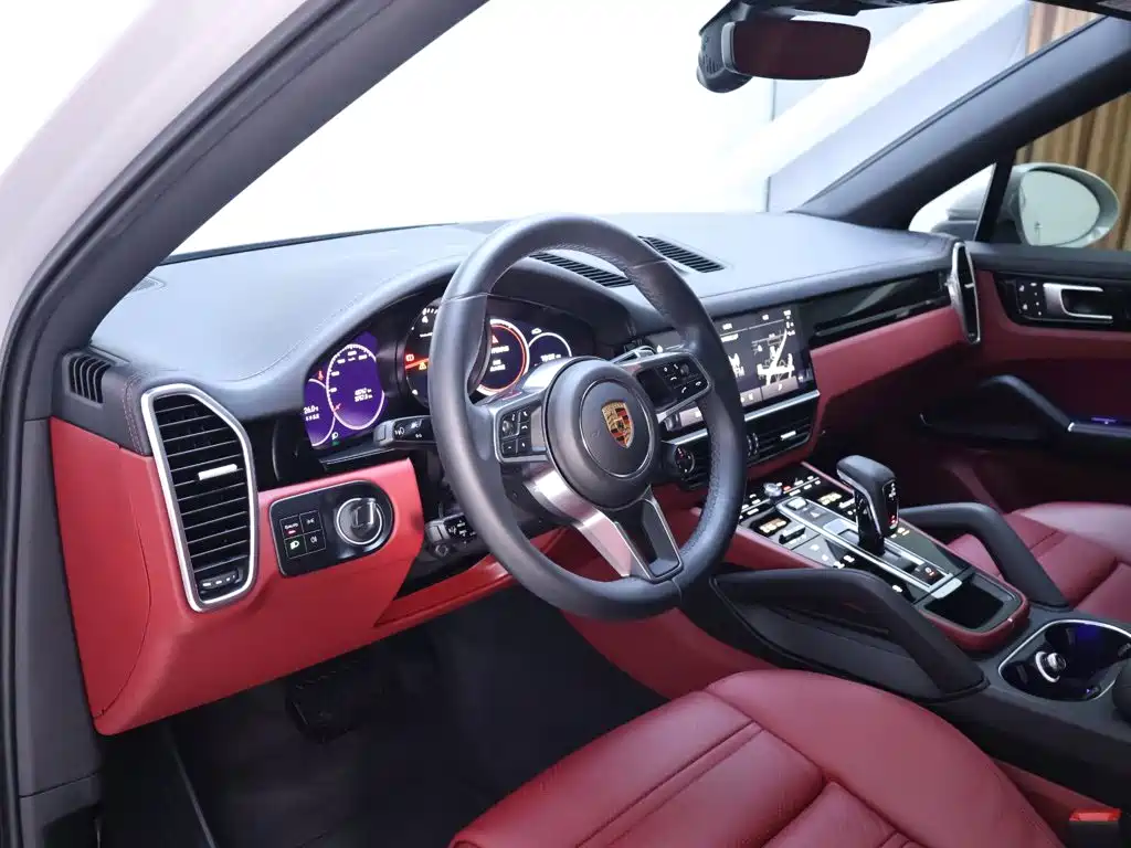 Porsche Cayenne — миниатюра 11