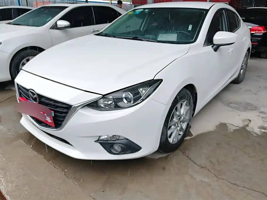 Mazda 3 Axela 2016