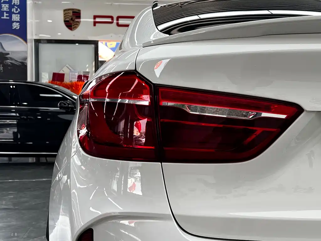 BMW X6 M X6 M, фото 10