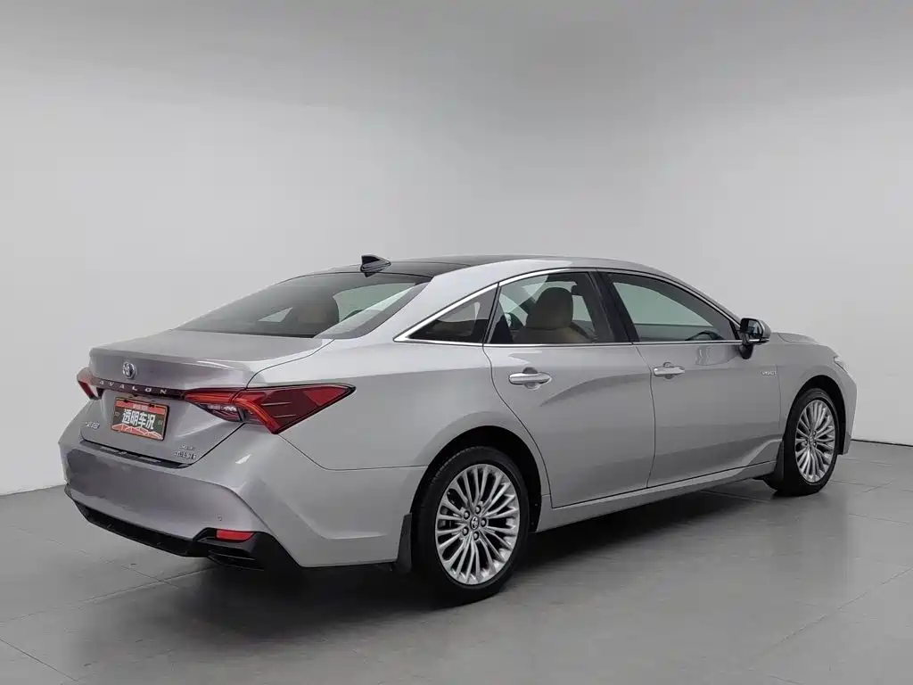 Toyota Avalon — миниатюра 2