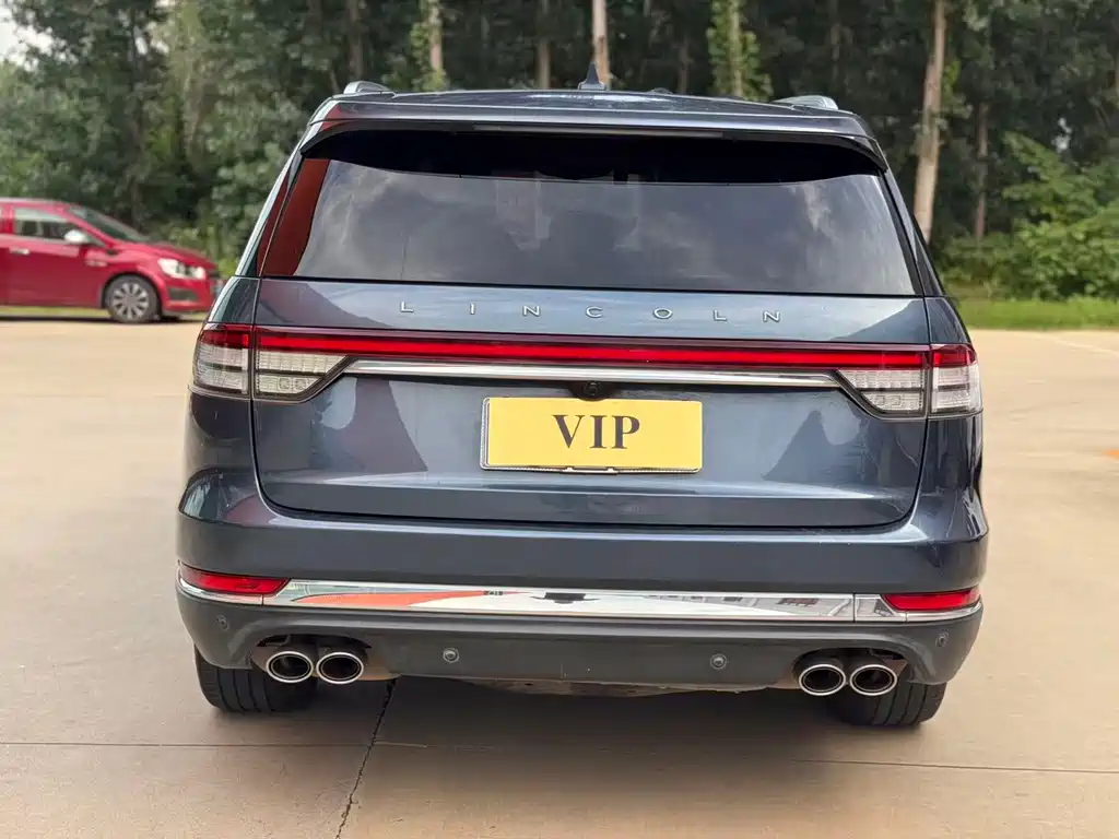 Lincoln Aviator — миниатюра 8
